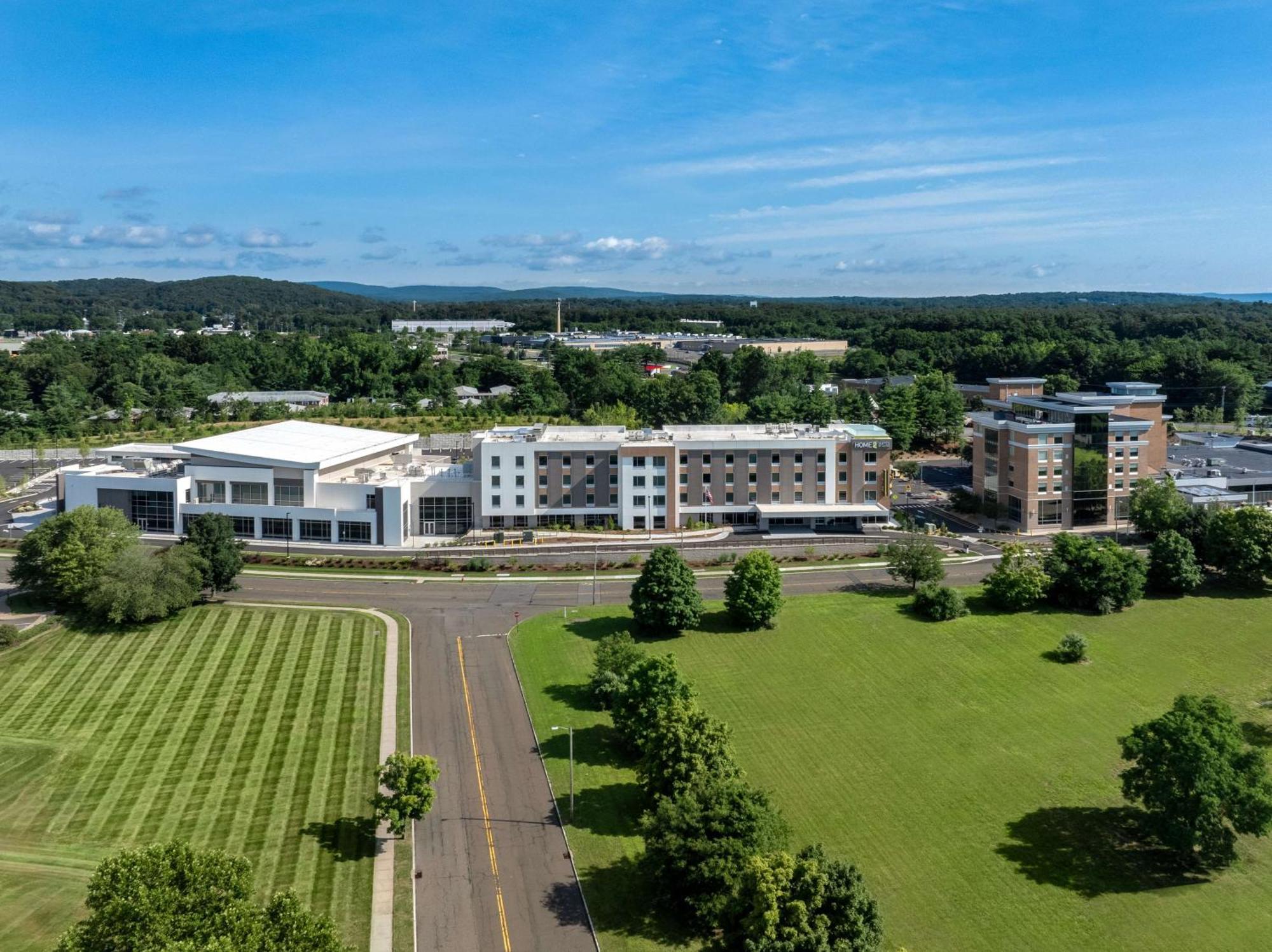 Home2 Suites By Hilton Bristol Exterior photo